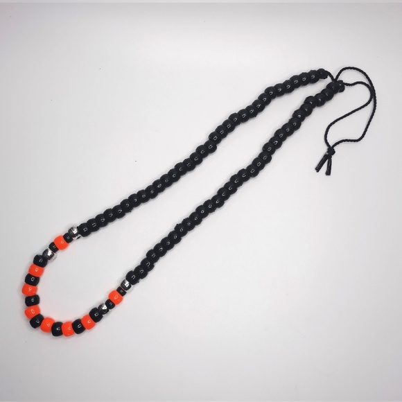 GLOW NECKLACES - Picture 10 of 16